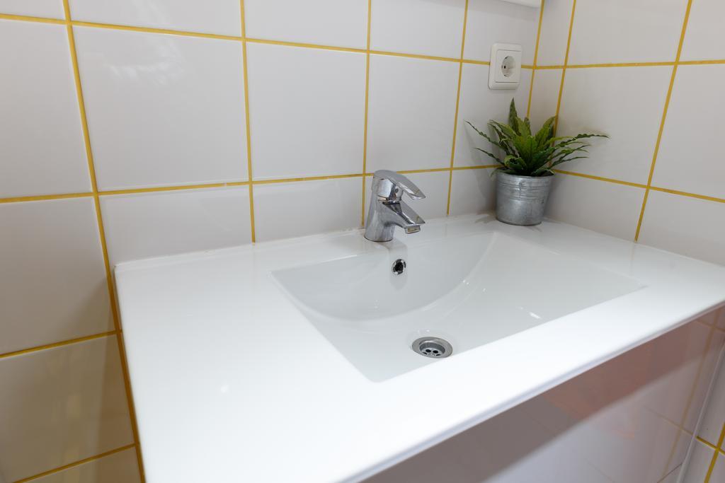 LetsGo Sagrada Familia Penthouse Apartment Barcelona Bagian luar foto